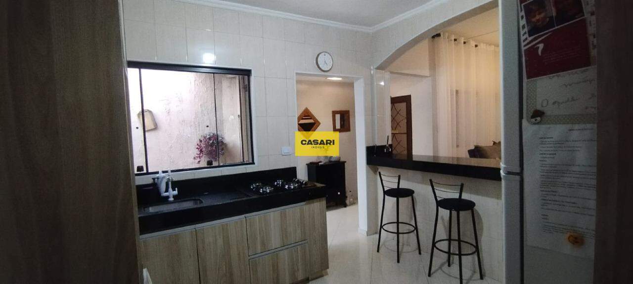 Casa para à venda no bairro Santa Terezinha, São Bernardo do Campo - Casari Imóveis: 