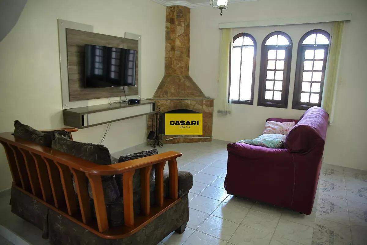Sobrado para à venda no bairro Dos Casa, São Bernardo do Campo - Casari Imóveis: 