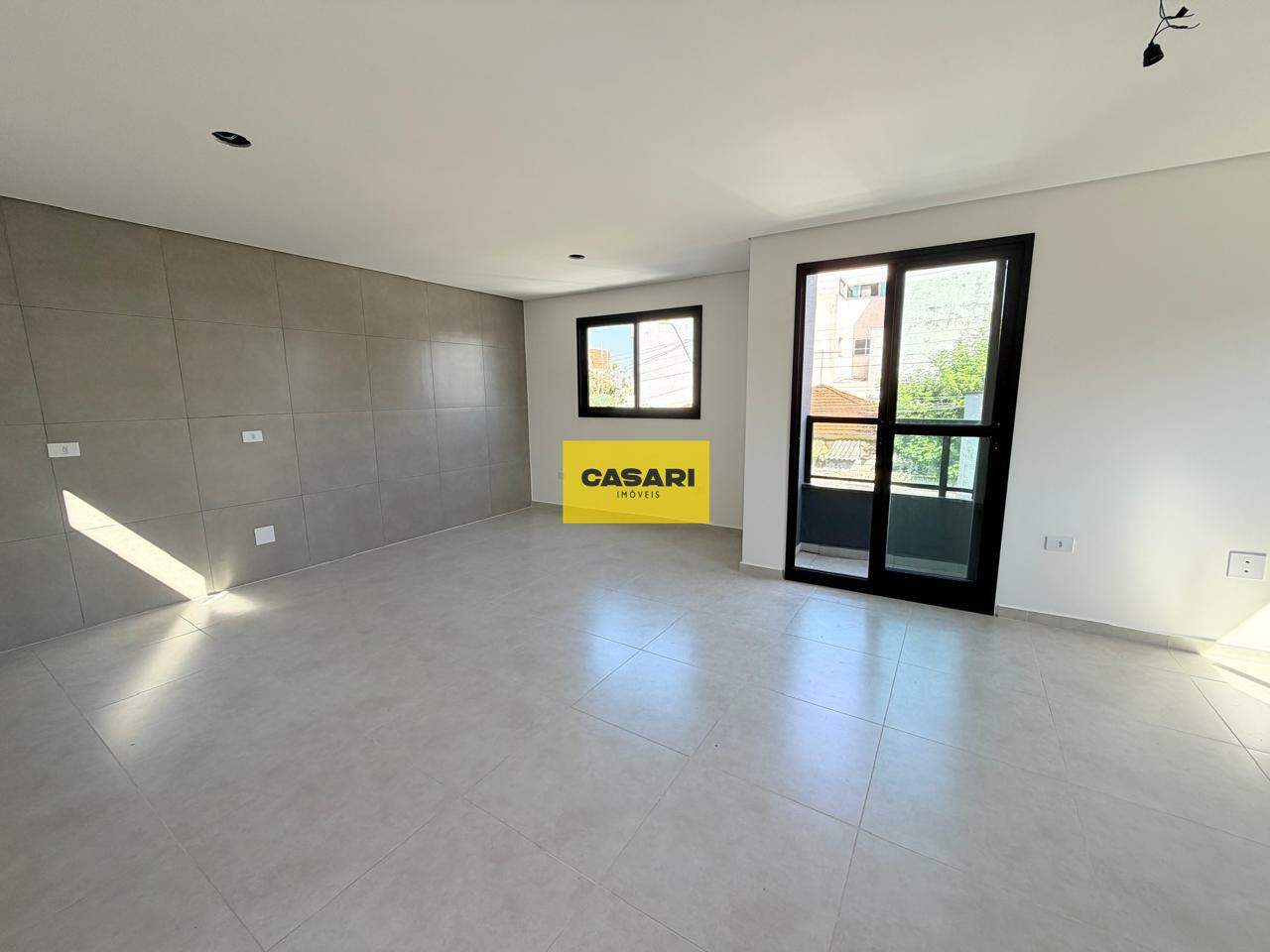 Sobrado para à venda no bairro Vila Scarpelli, São Bernardo do Campo - Casari Imóveis: 