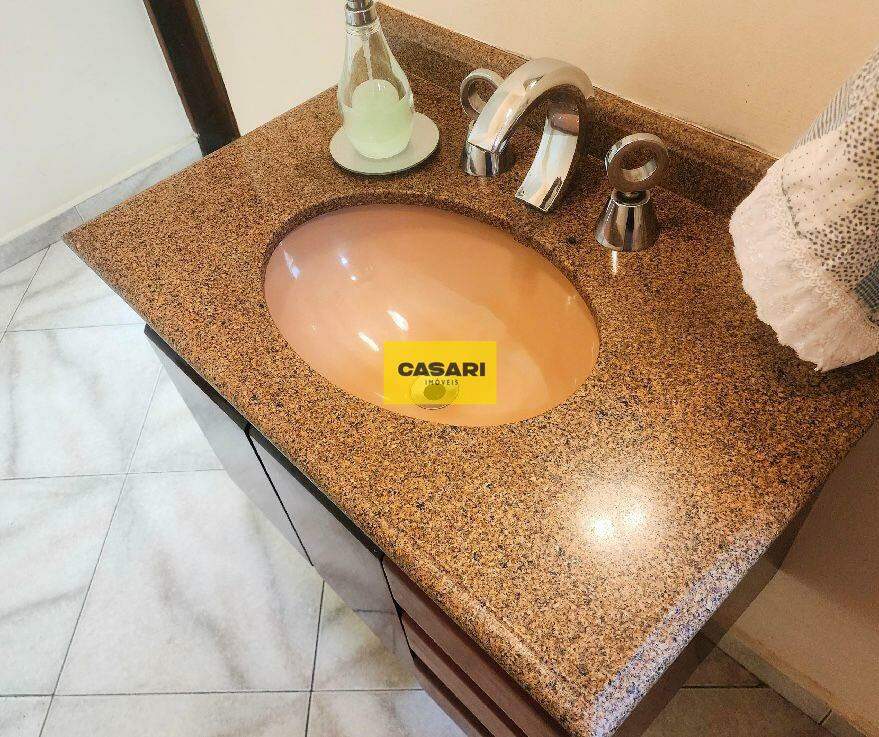Casa para à venda no bairro Centro, São Bernardo do Campo - Casari Imóveis: 