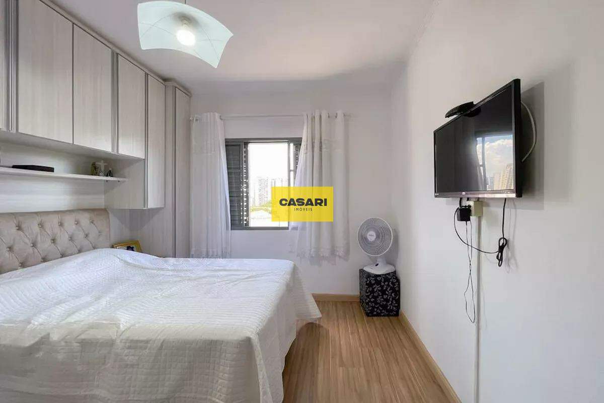 Sobrado para à venda no bairro Baeta Neves, São Bernardo do Campo - Casari Imóveis: 
