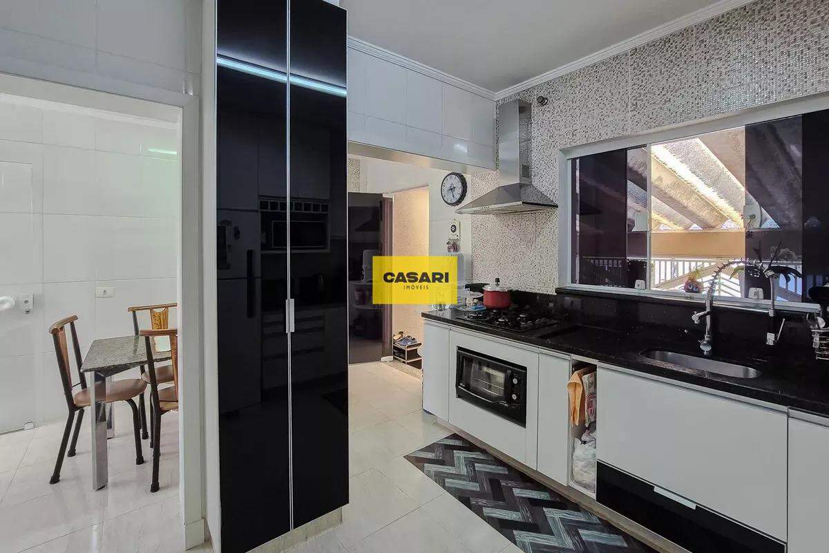 Casa para à venda no bairro Anchieta, São Bernardo do Campo - Casari Imóveis: 