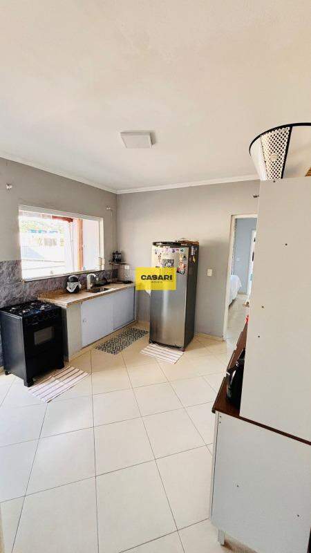 Casa Assobradada para à venda no bairro Ferrazópolis, São Bernardo do Campo - Casari Imóveis: 
