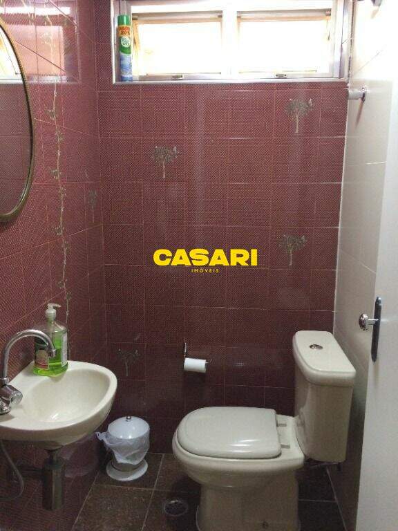 Casa para para aluguel no bairro Jardim do Mar, São Bernardo do Campo - Casari Imóveis: 