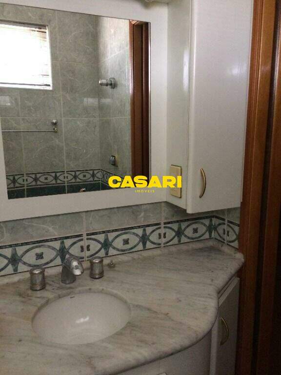 Casa para para aluguel no bairro Jardim do Mar, São Bernardo do Campo - Casari Imóveis: 