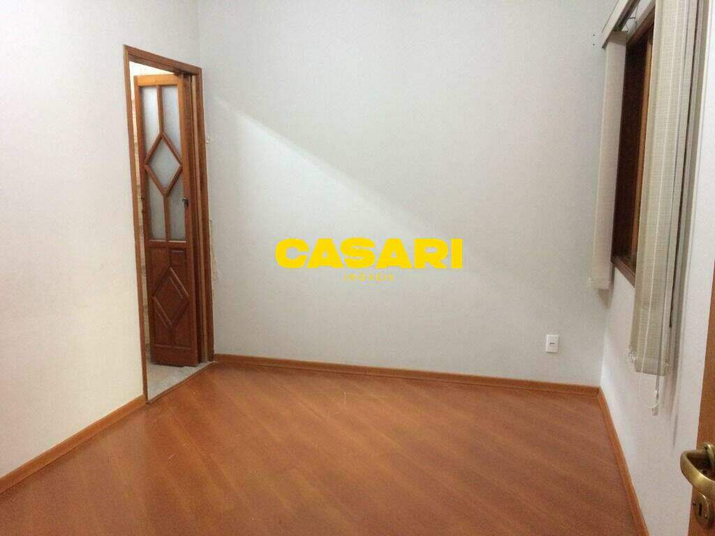Casa para para aluguel no bairro Jardim do Mar, São Bernardo do Campo - Casari Imóveis: 