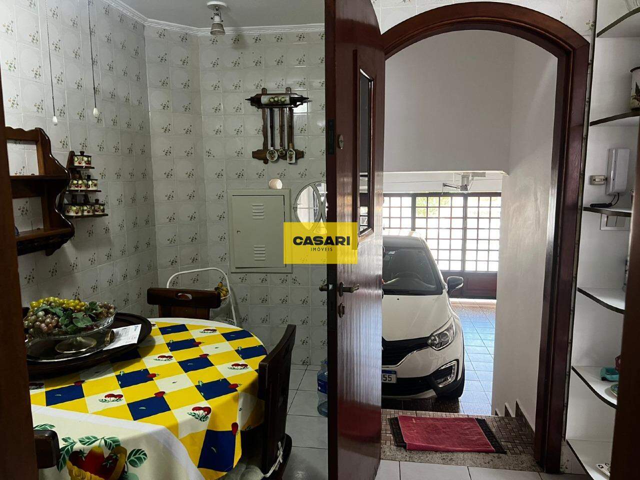 Sobrado para para aluguel no bairro Nova Petrópolis, São Bernardo do Campo - Casari Imóveis: 