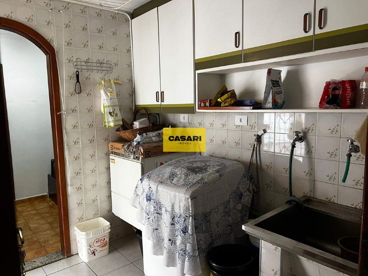 Sobrado para para aluguel no bairro Nova Petrópolis, São Bernardo do Campo - Casari Imóveis: 