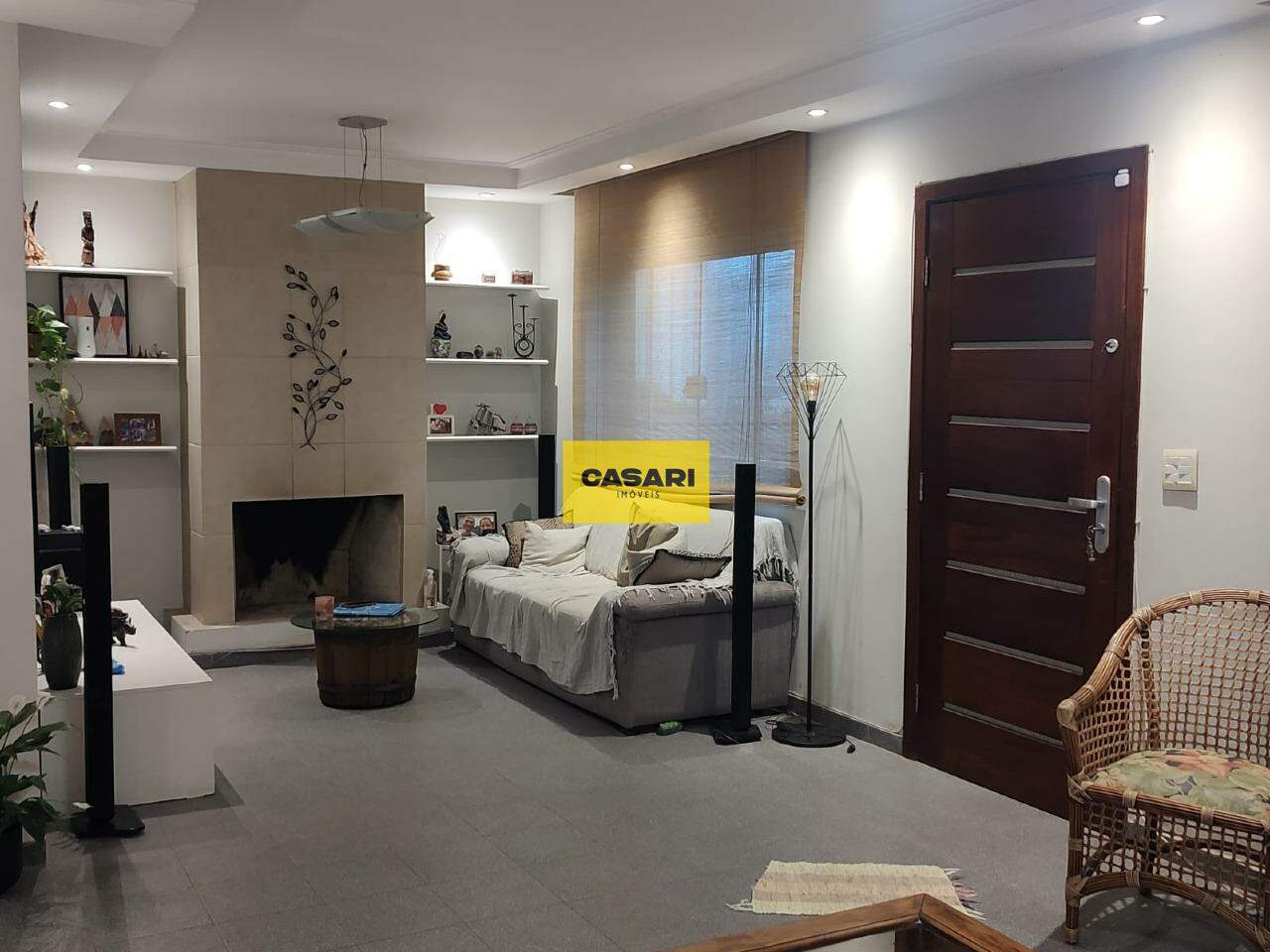 Casa para à venda no bairro Baeta Neves, São Bernardo do Campo - Casari Imóveis: 