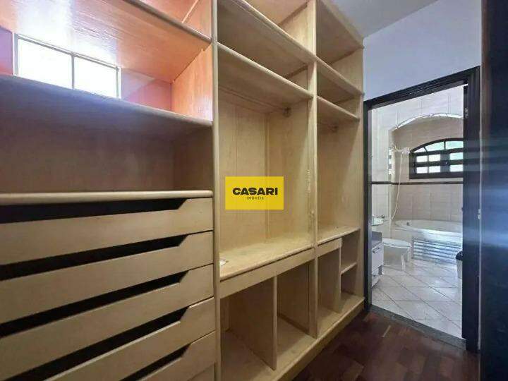 Casa para para aluguel no bairro Jardim do Mar, São Bernardo do Campo - Casari Imóveis: 