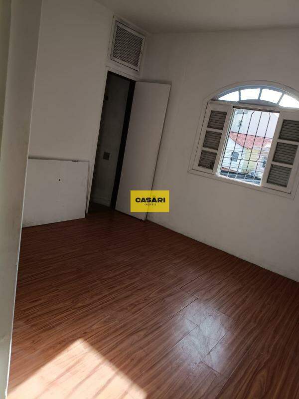 Sobrado para à venda no bairro Parque Jaçatuba, Santo André - Casari Imóveis: 