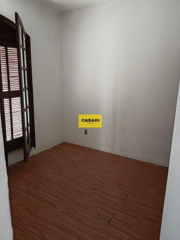 Sobrado para à venda no bairro Parque Jaçatuba, Santo André - Casari Imóveis: 