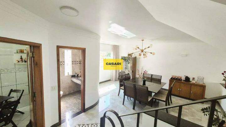 Sobrado para à venda no bairro Independência, São Bernardo do Campo - Casari Imóveis: 