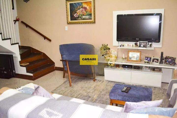 Sobrado para à venda no bairro Rudge Ramos, São Bernardo do Campo - Casari Imóveis: 