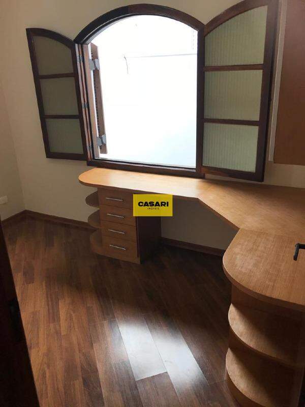 Casa para à venda no bairro Jardim Hollywood, São Bernardo do Campo - Casari Imóveis: 