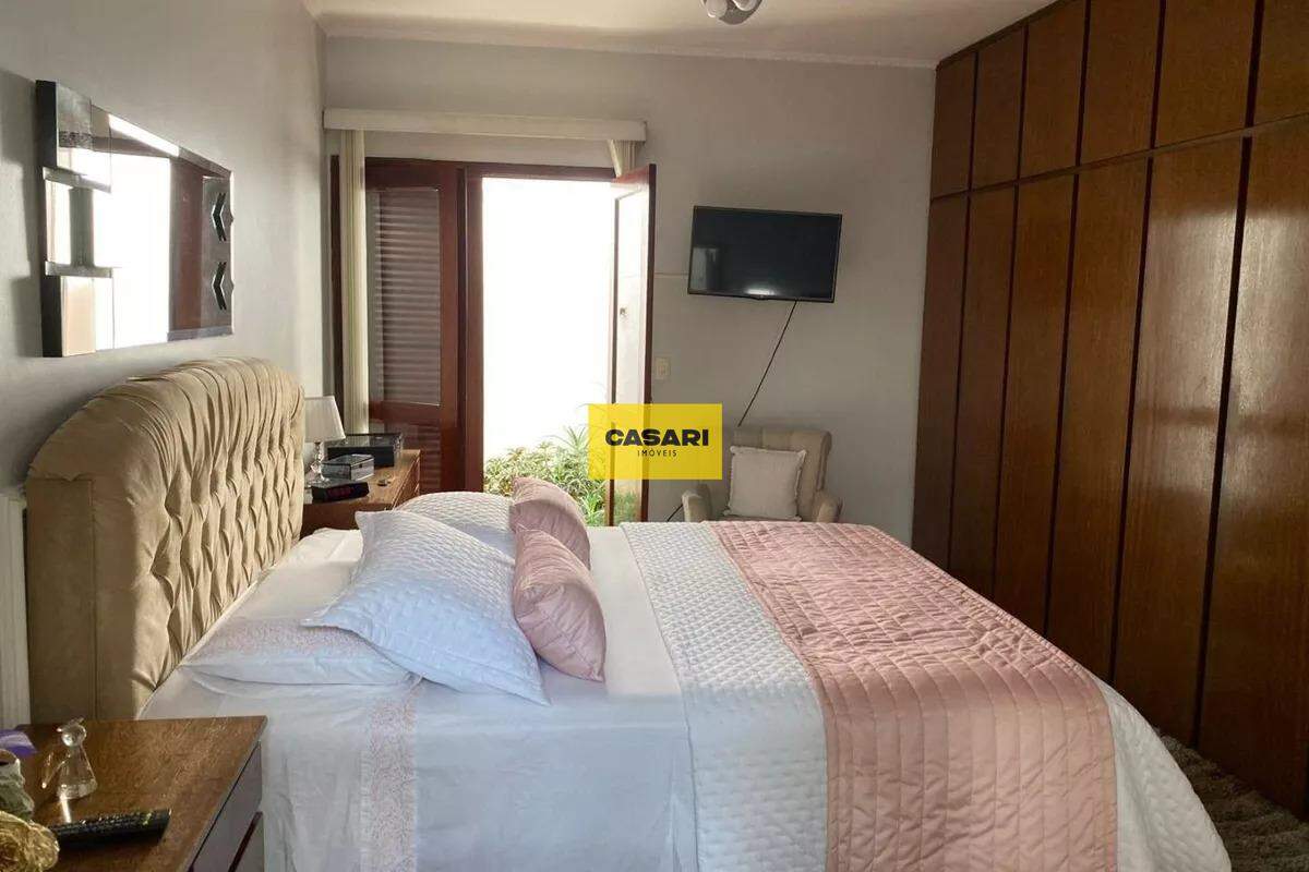 Sobrado para à venda no bairro Jardim do Mar, São Bernardo do Campo - Casari Imóveis: 