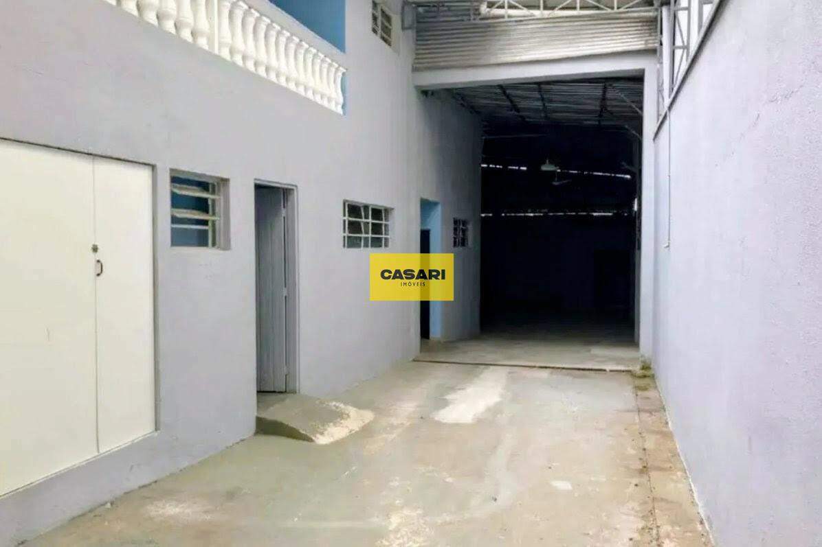 Sobrado para para aluguel no bairro Jardim, Santo André - Casari Imóveis: 