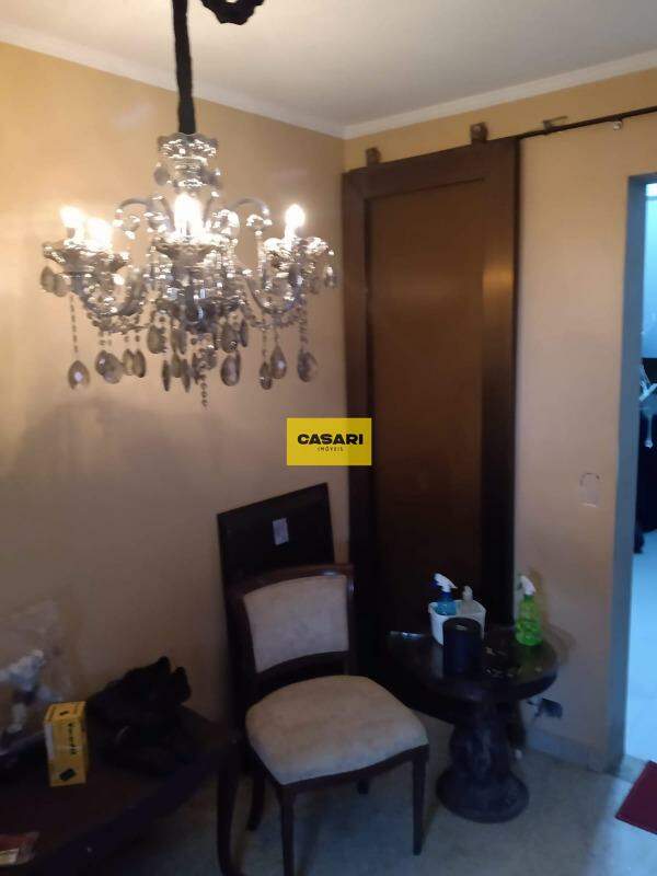 Casa Assobradada para à venda no bairro Vila Palmares, Santo André - Casari Imóveis: 