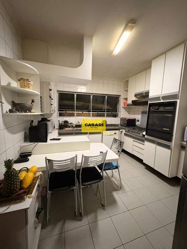 Sobrado para à venda no bairro Jardim do Mar, São Bernardo do Campo - Casari Imóveis: 
