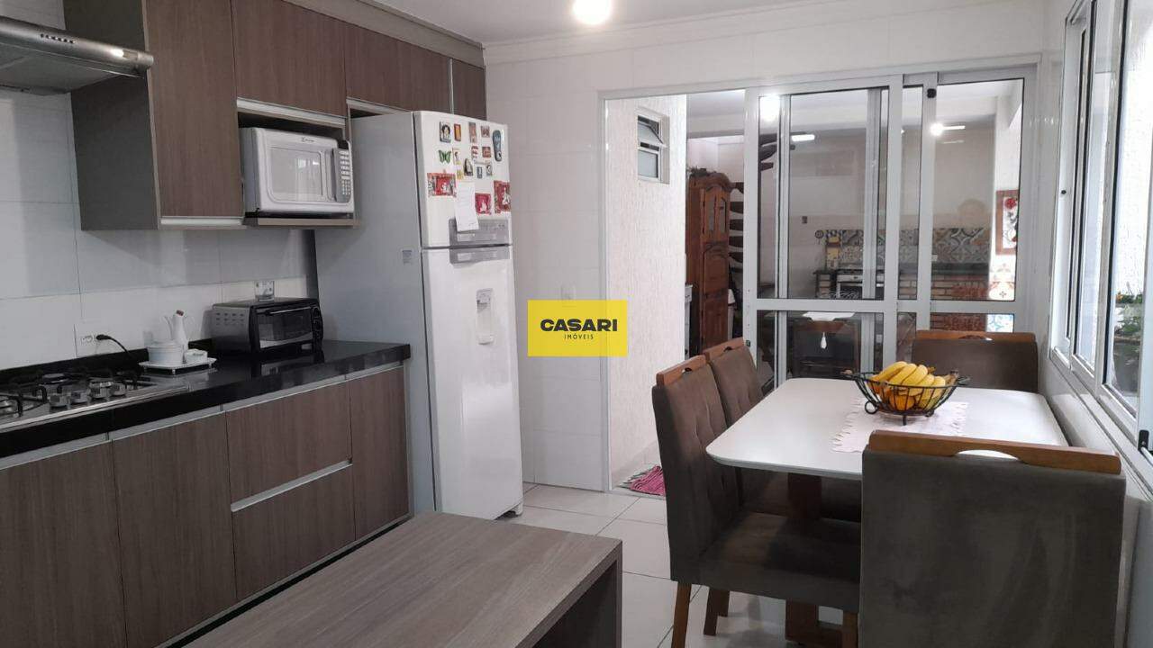 Sobrado para à venda no bairro Rudge Ramos, São Bernardo do Campo - Casari Imóveis: 