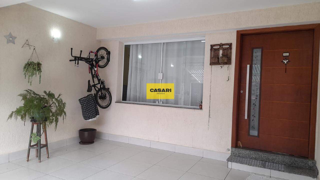 Sobrado para à venda no bairro Rudge Ramos, São Bernardo do Campo - Casari Imóveis: 