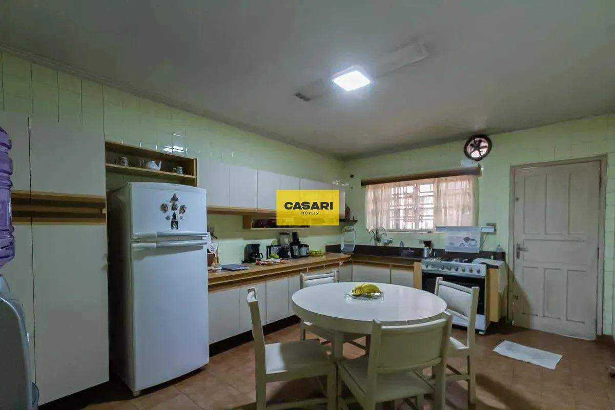Sobrado para à venda no bairro Anchieta, São Bernardo do Campo - Casari Imóveis: 