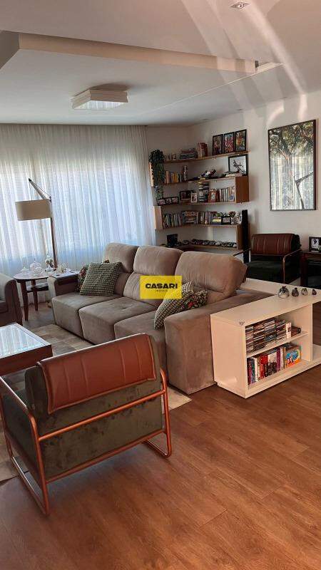 Casa Assobradada para à venda no bairro Rudge Ramos, São Bernardo do Campo - Casari Imóveis: 