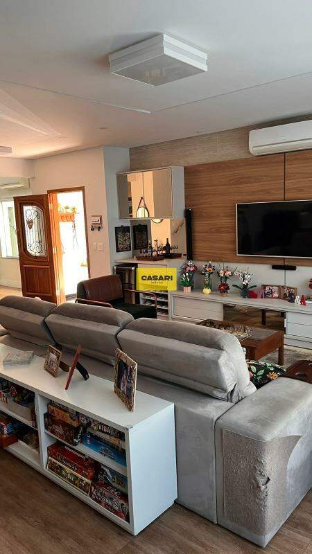 Casa Assobradada para à venda no bairro Rudge Ramos, São Bernardo do Campo - Casari Imóveis: 