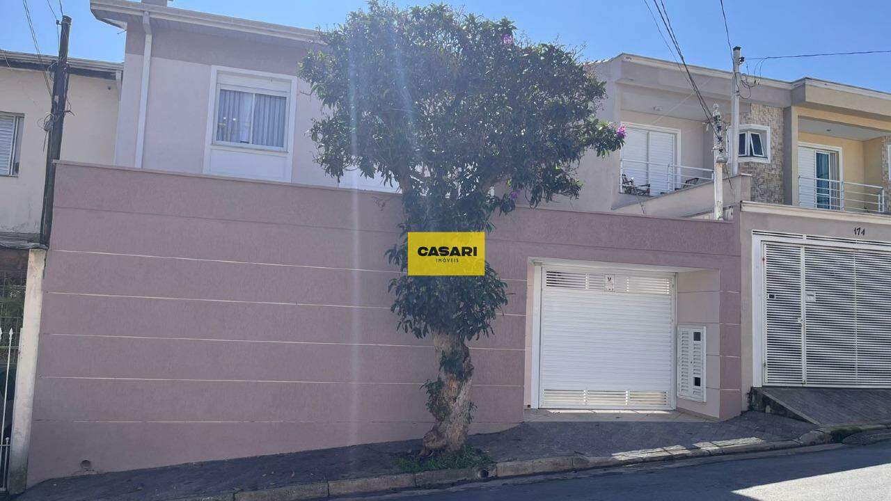 Casa Assobradada para à venda no bairro Rudge Ramos, São Bernardo do Campo - Casari Imóveis: 