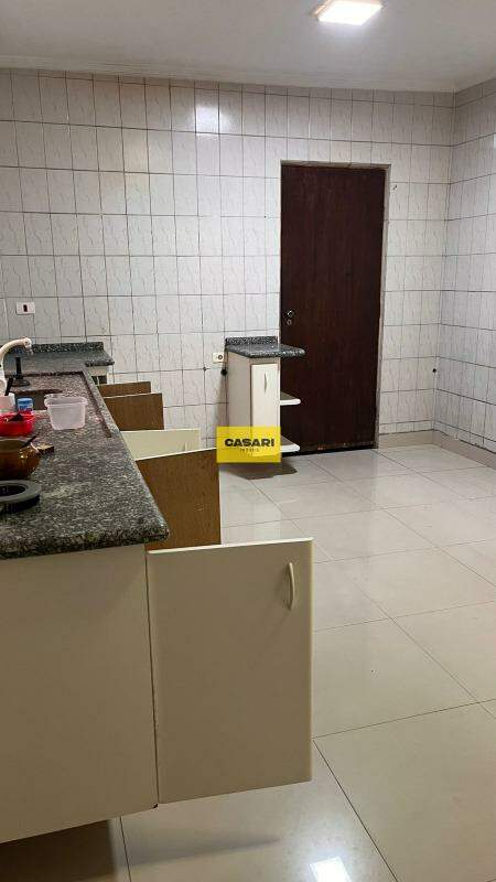 Casa para à venda no bairro Santa Terezinha, São Bernardo do Campo - Casari Imóveis: 