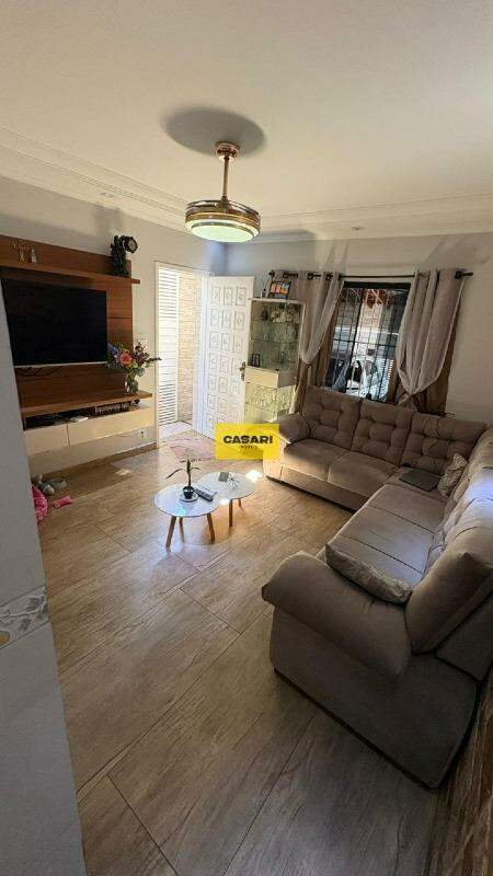Casa para à venda no bairro Jordanópolis, São Bernardo do Campo - Casari Imóveis: 
