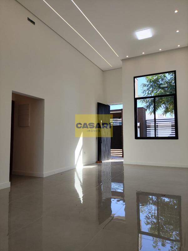 Casa para à venda no bairro Portal Ville Jardins, Boituva - Casari Imóveis: 