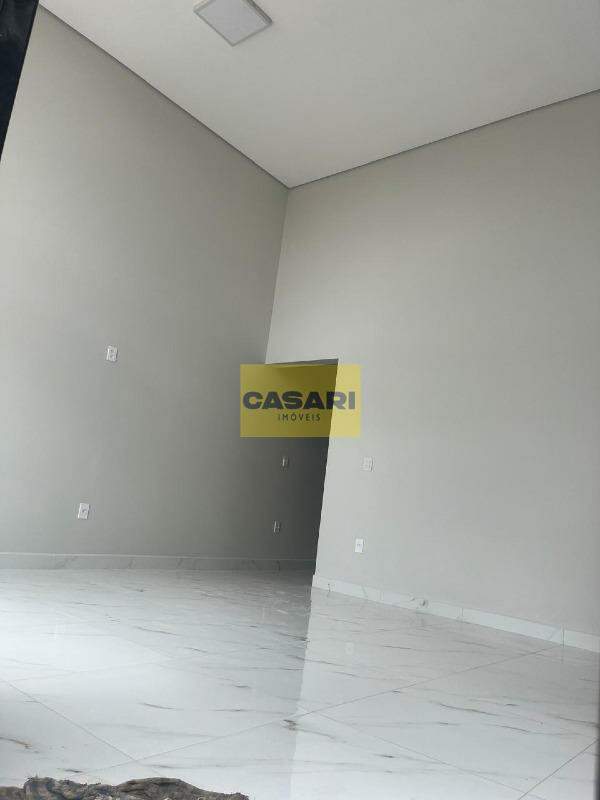 Casa para à venda no bairro Loteamento Portal Ville Cambuí, Porto Feliz - Casari Imóveis: 