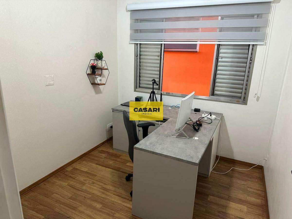 Sobrado para para aluguel no bairro Silveira, Santo André - Casari Imóveis: 