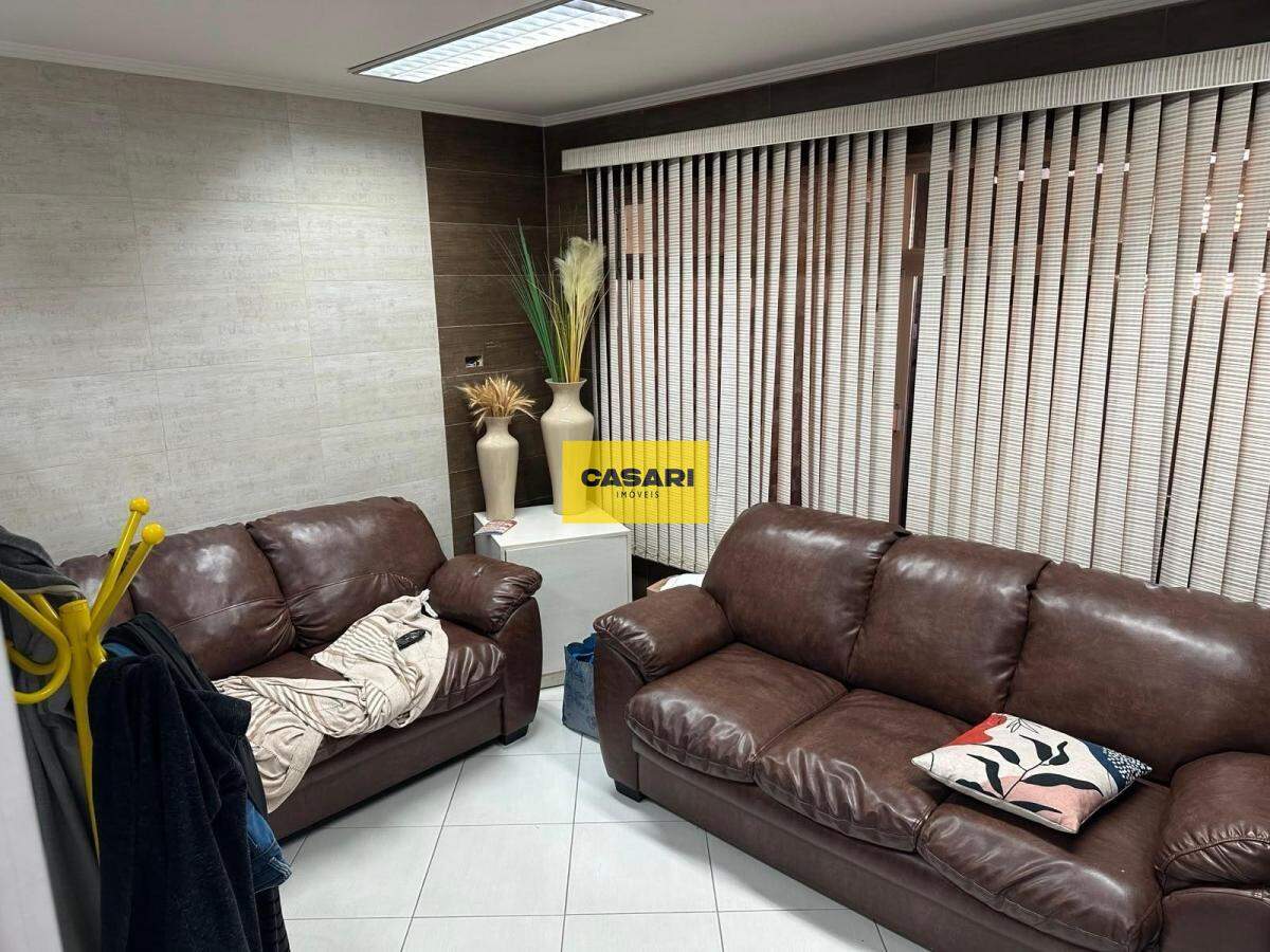 Sobrado para para aluguel no bairro Silveira, Santo André - Casari Imóveis: 