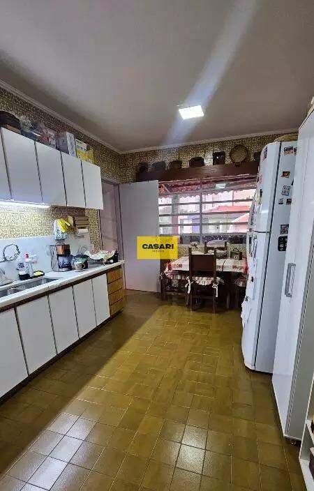 Sobrado para à venda no bairro Nova Petrópolis, São Bernardo do Campo - Casari Imóveis: 