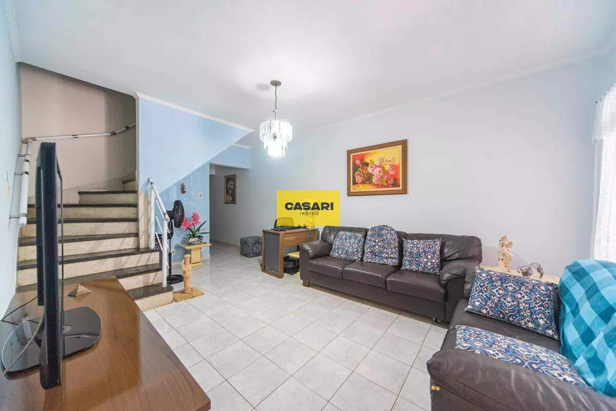 Sobrado para à venda no bairro Vila Scarpelli, Santo André - Casari Imóveis: 