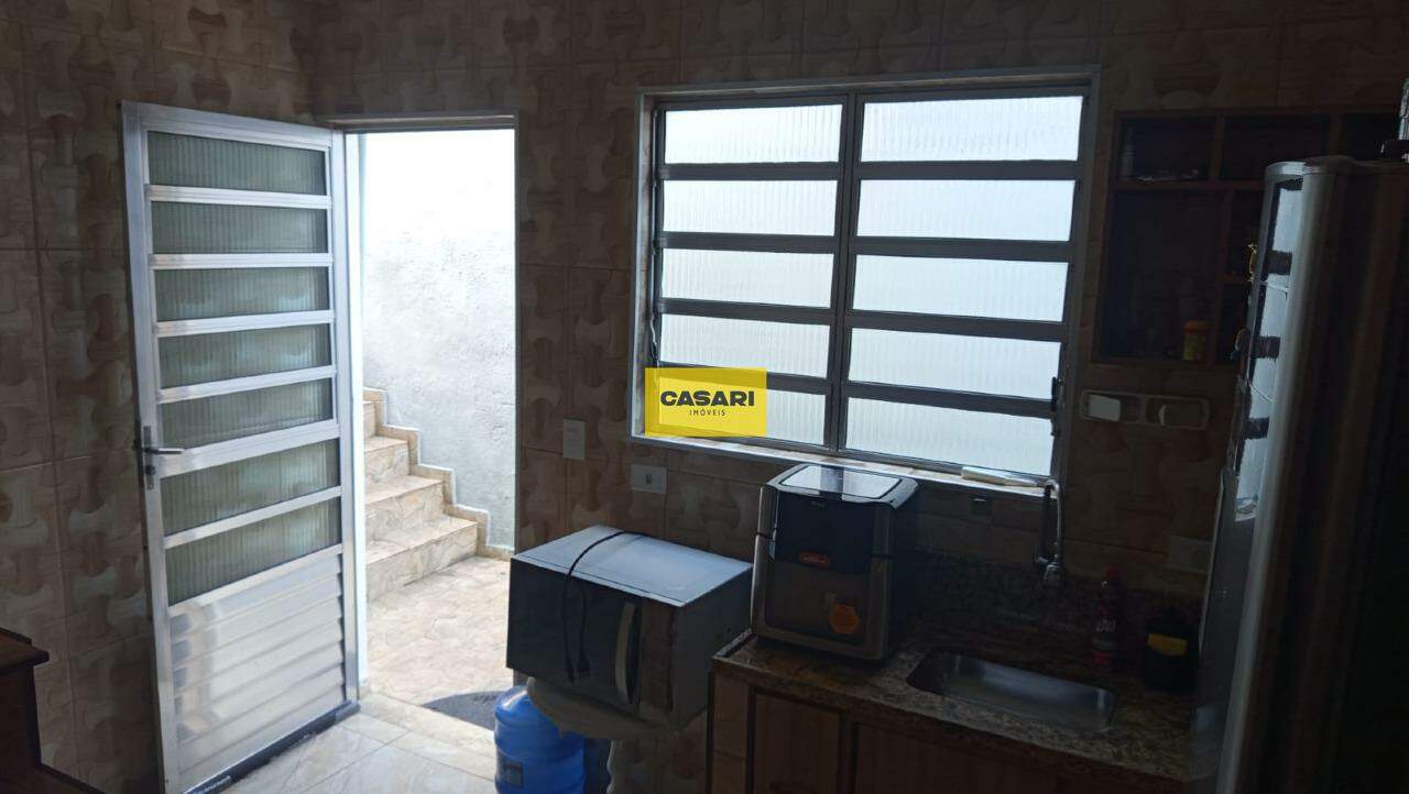 Casa Assobradada para à venda no bairro Baeta Neves, São Bernardo do Campo - Casari Imóveis: 