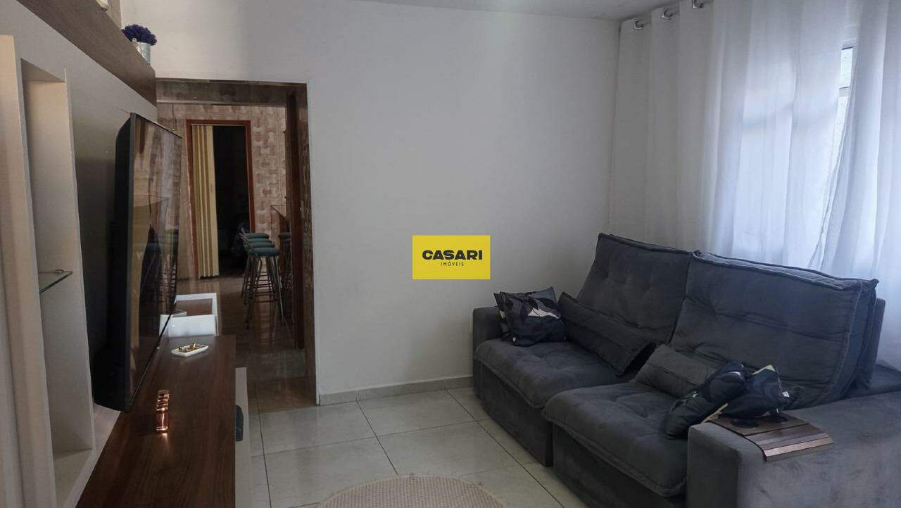 Casa Assobradada para à venda no bairro Baeta Neves, São Bernardo do Campo - Casari Imóveis: 