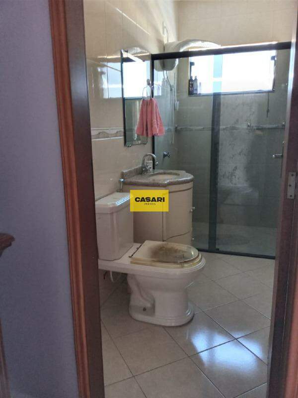 Sobrado para à venda no bairro Baeta Neves, São Bernardo do Campo - Casari Imóveis: 