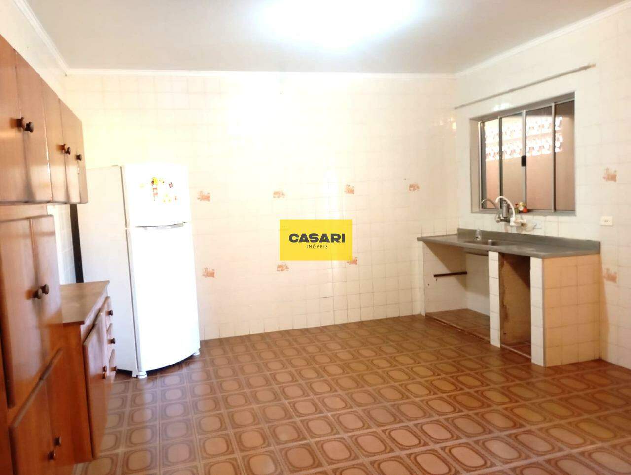 Casa para para aluguel no bairro Cooperativa, São Bernardo do Campo - Casari Imóveis: 