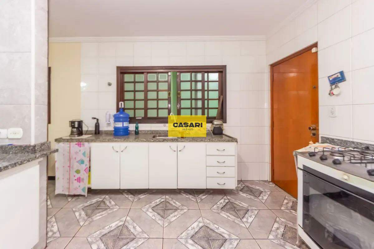 Sobrado para à venda no bairro Nova Petrópolis, São Bernardo do Campo - Casari Imóveis: 