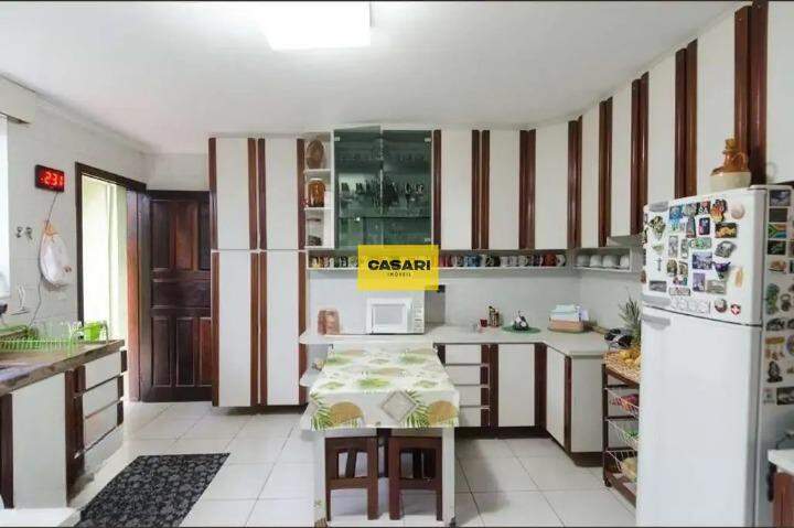 Sobrado para à venda no bairro Nova Petrópolis, São Bernardo do Campo - Casari Imóveis: 