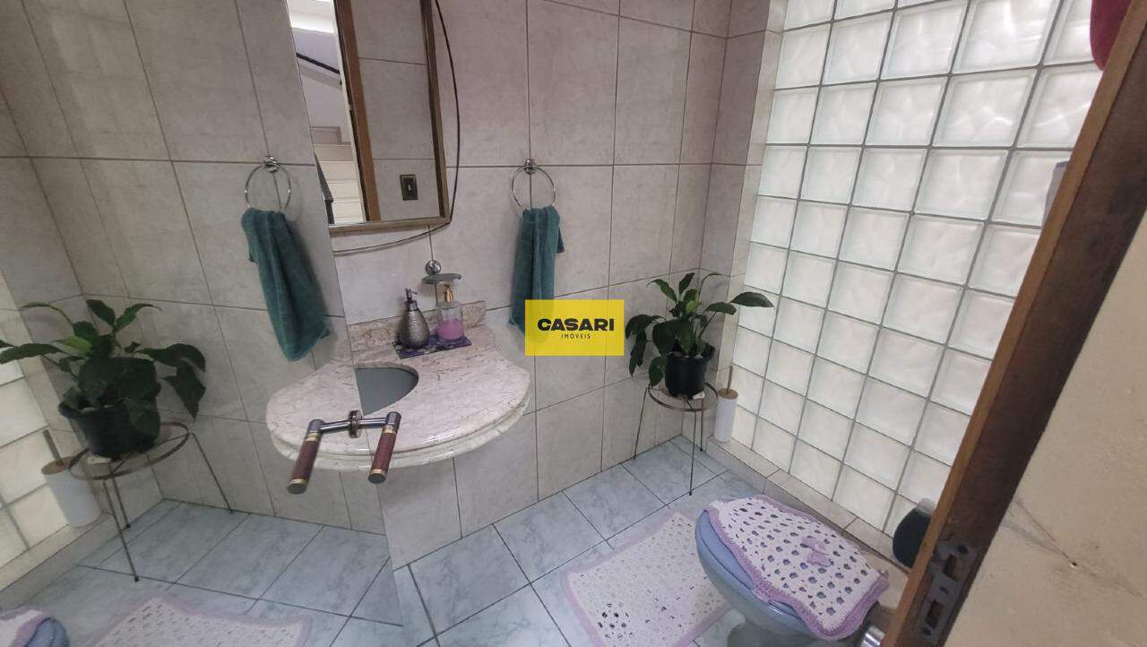 Sobrado para à venda no bairro Assunção, São Bernardo do Campo - Casari Imóveis: 