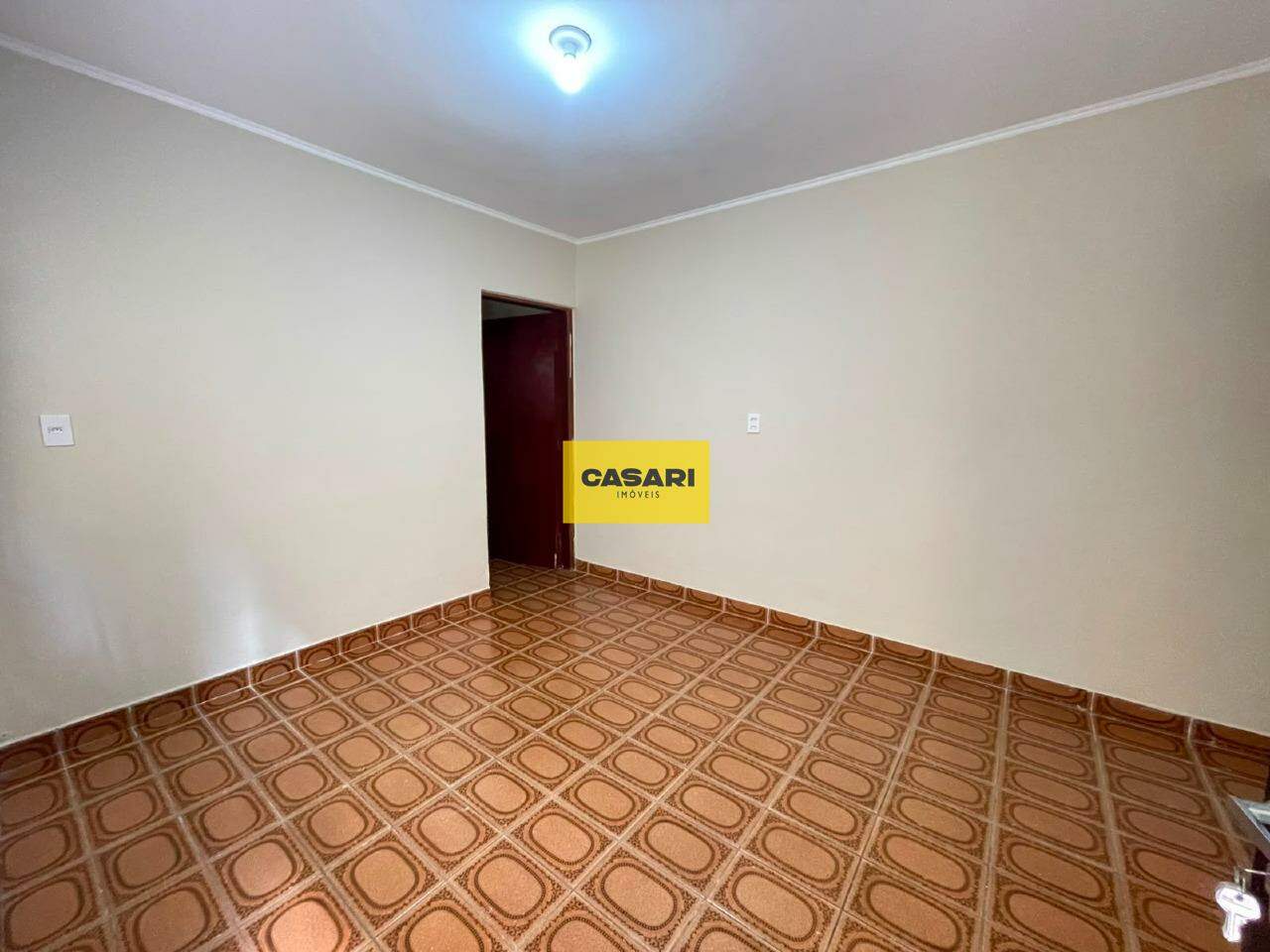 Casa para para aluguel no bairro Ferrazópolis, São Bernardo do Campo - Casari Imóveis: 
