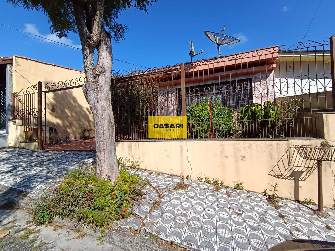 Casa para à venda no bairro Suíssa, Ribeirão Pires - Casari Imóveis: 