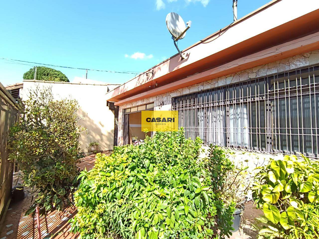 Casa para à venda no bairro Suíssa, Ribeirão Pires - Casari Imóveis: 