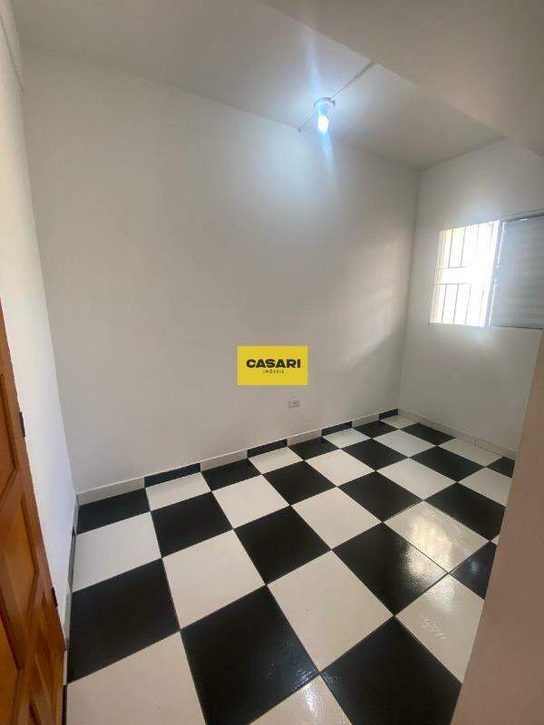 Casa para para aluguel no bairro Baeta Neves, São Bernardo do Campo - Casari Imóveis: 