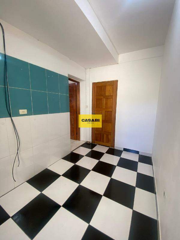 Casa para para aluguel no bairro Baeta Neves, São Bernardo do Campo - Casari Imóveis: 