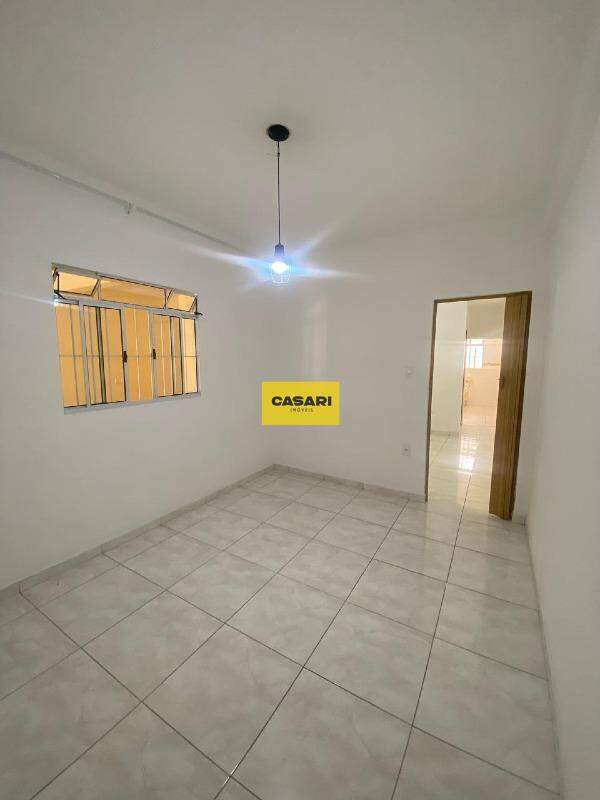 Casa para para aluguel no bairro Baeta Neves, São Bernardo do Campo - Casari Imóveis: 